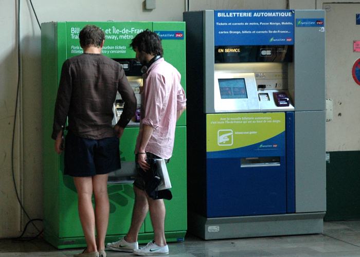 sncf_blue_green_ticket_vending_machines.jpg